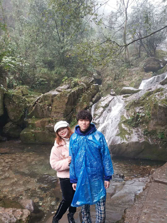 2018年12月27日，我司一年一度的登山活动在青城后山举行 · 现场图片