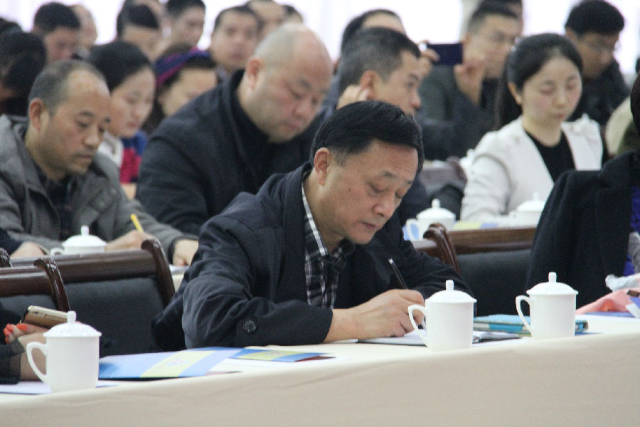 2015年11月12日，省、市政府企业年终徐雨教授内控管理培训大会顺利召开 · 现场图片
