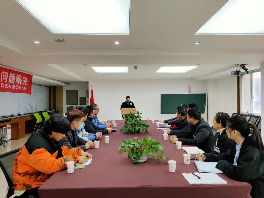 2021年1月6日，成都侃乎信息科技有限责任公司与我机构成功签约 · 现场图片