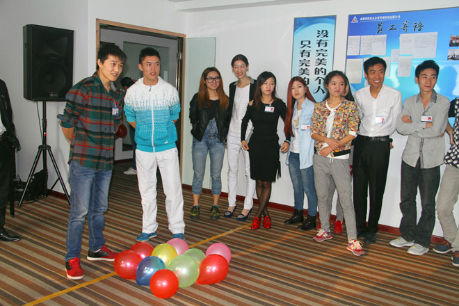 团康活动集锦 · 现场图片